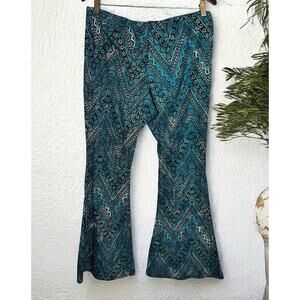 No Boundaries Teal Tribal Flare Legging Sz XL Stretch 32" Inseam Boho Hippie